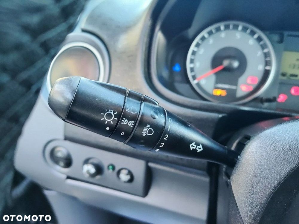 Mitsubishi Colt - 18