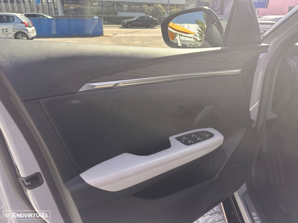 Renault Mégane E-Tech EV60 Iconic - 23