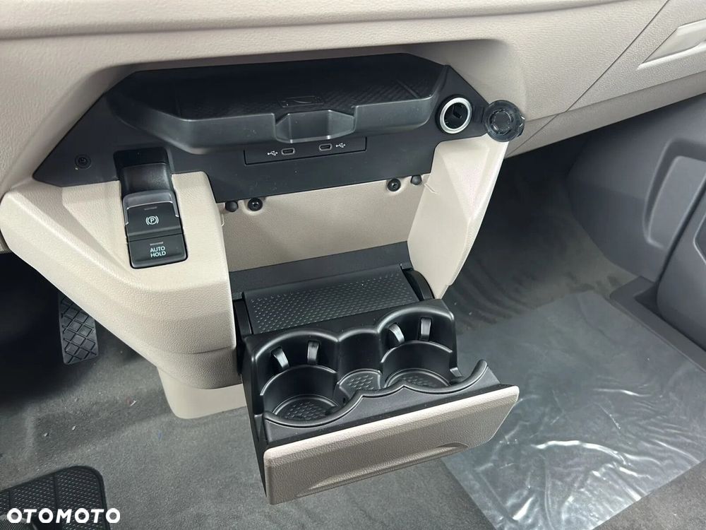 Volkswagen California - 31