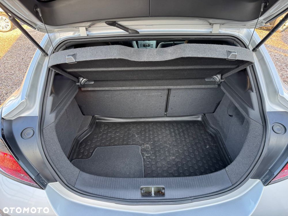 Opel Astra 2.0 Turbo Sport - 14