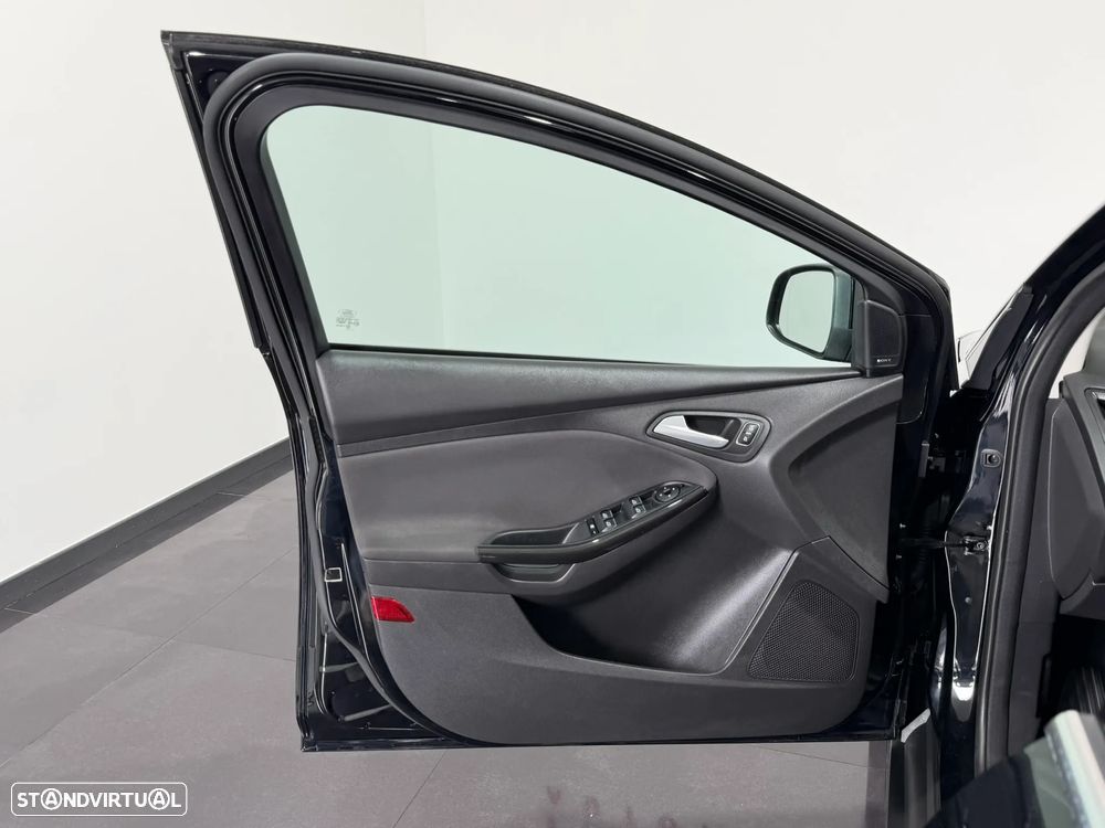 Ford Focus 1.5 TDCi Titanium - 18