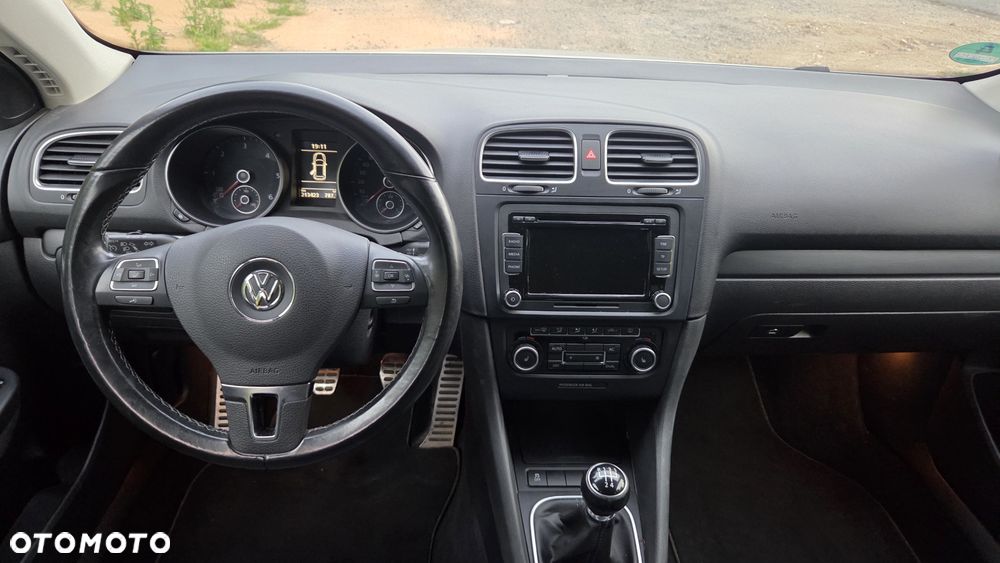 Volkswagen Golf - 27