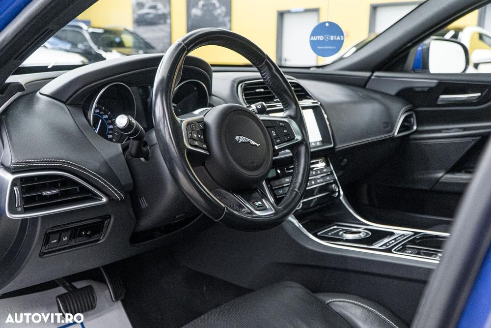 Jaguar XE 20d Aut. R-Sport - 20