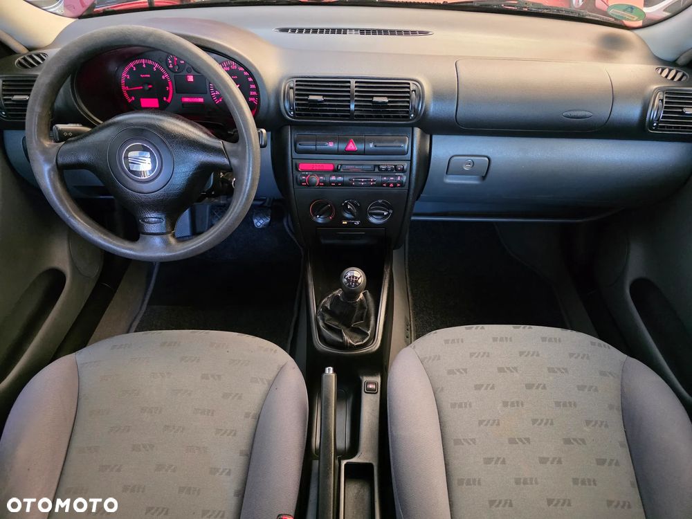 Seat Leon 1.6 Signo - 10