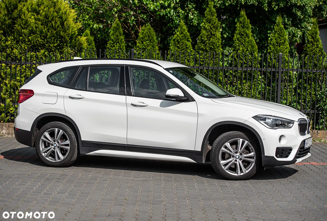 BMW X1 sDrive18d Sport Line - 9