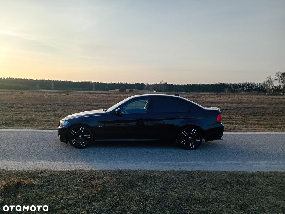 BMW Seria 3 320i Edition Exclusive - 8