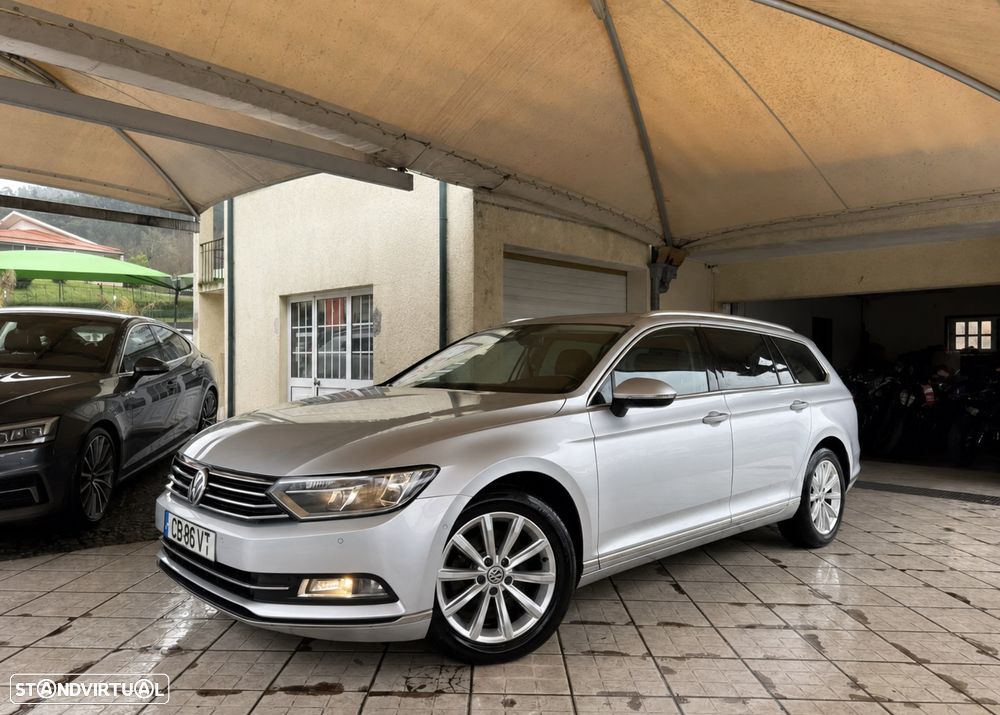 VW Passat 2.0 TDI (BlueMotion ) DSG Highline - 1