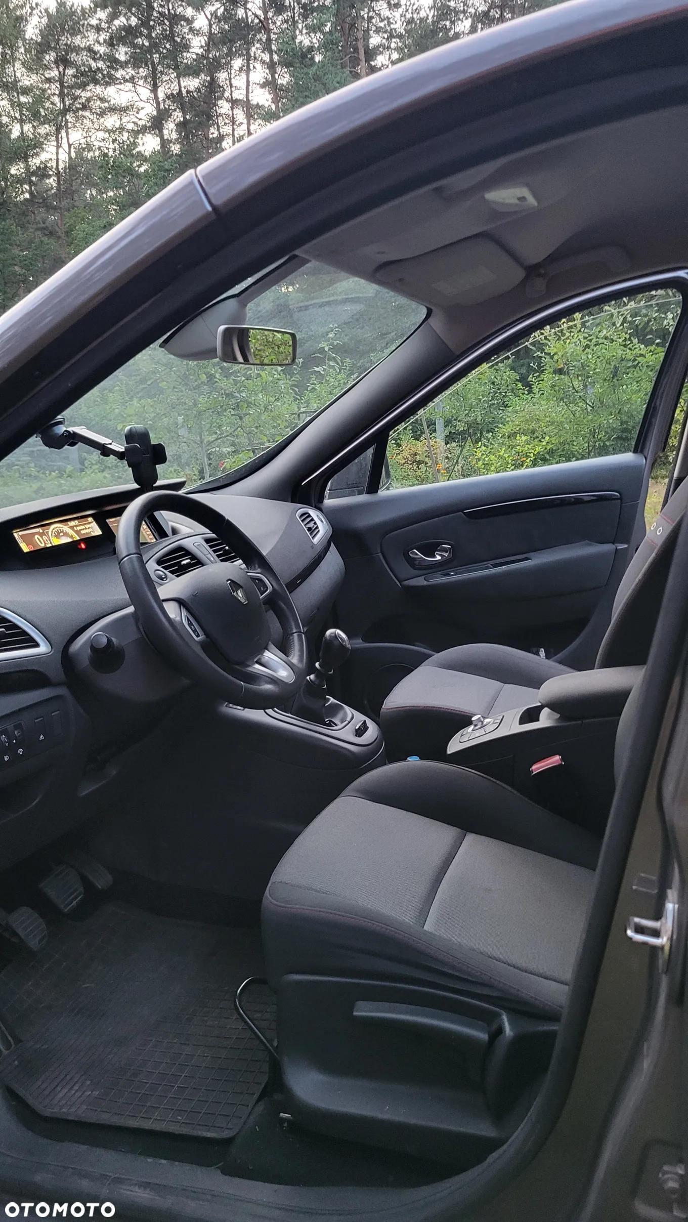 Renault Scenic - 13