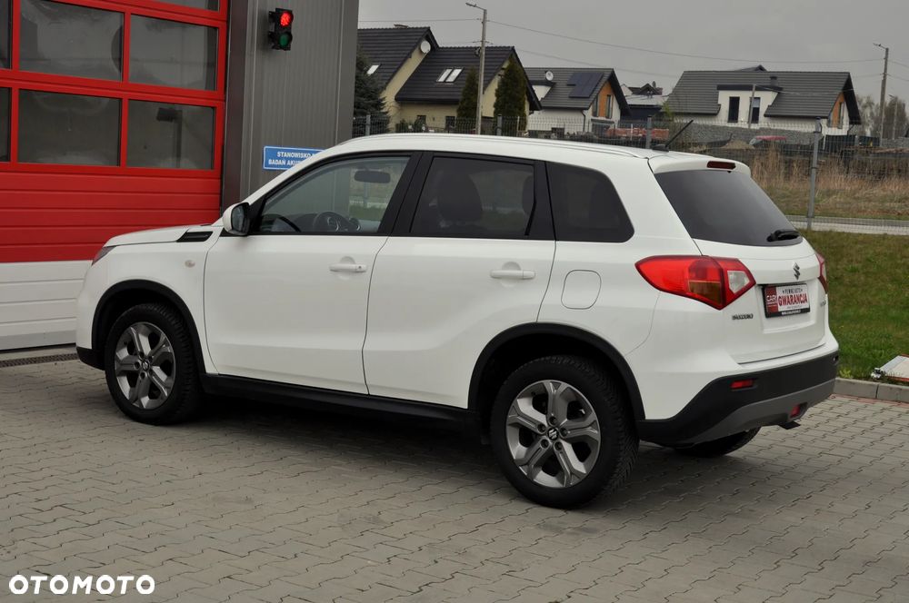 Suzuki Vitara - 11