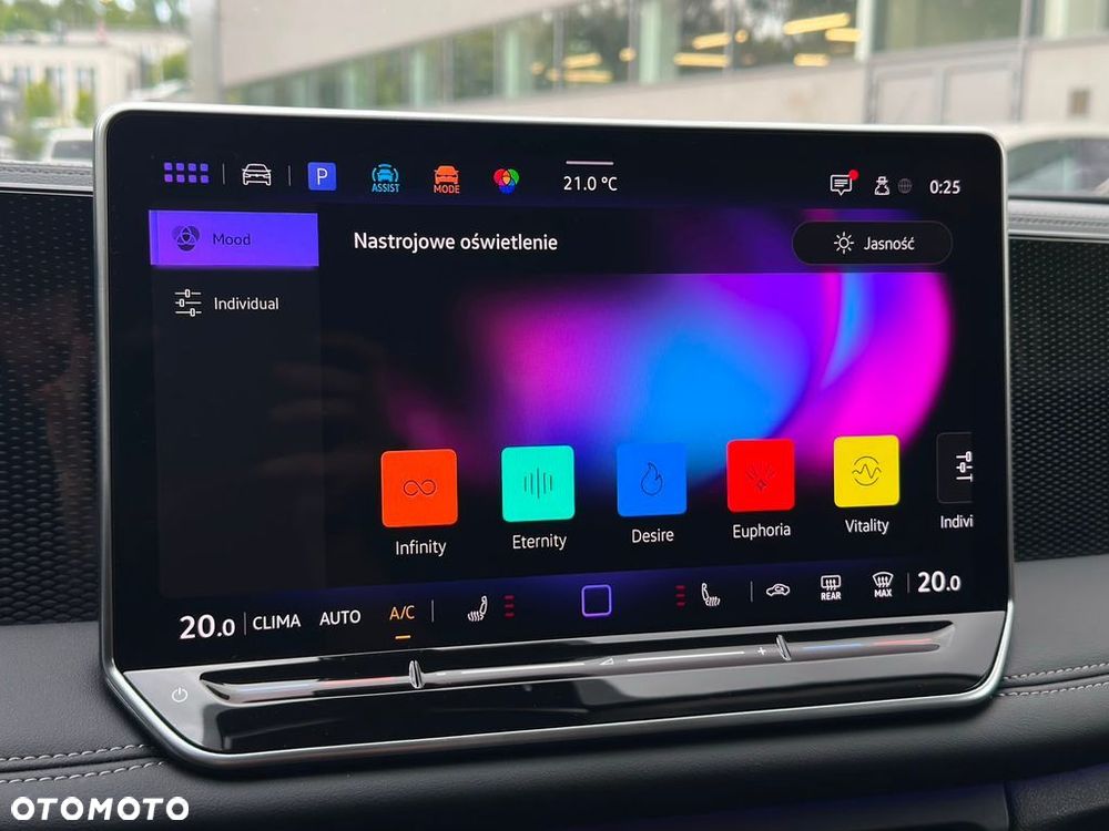 Volkswagen Tiguan 1.5 eTSI Special Edition DSG - 20