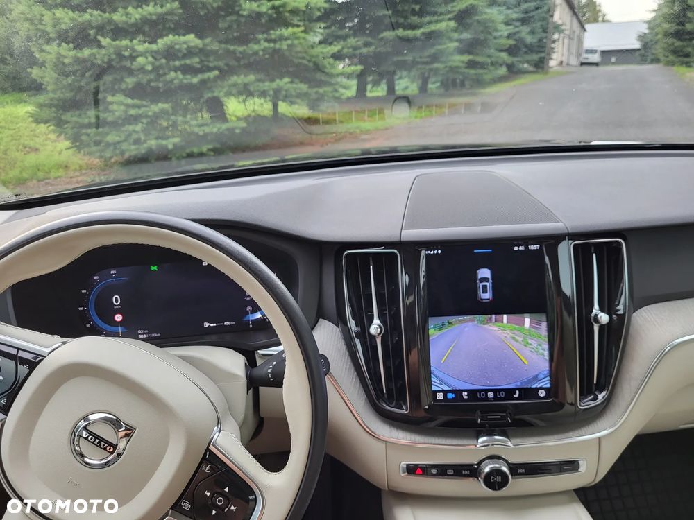 Volvo XC 60 B4 D AWD Plus Bright - 13