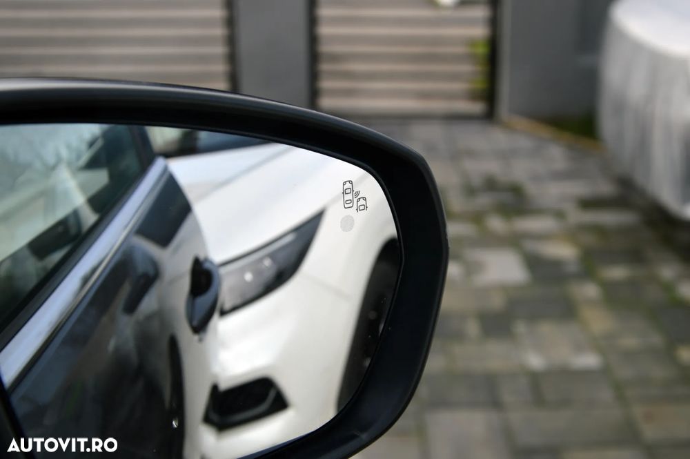 Peugeot 3008 PHEV 300 EAT8 4X4 GT - 24