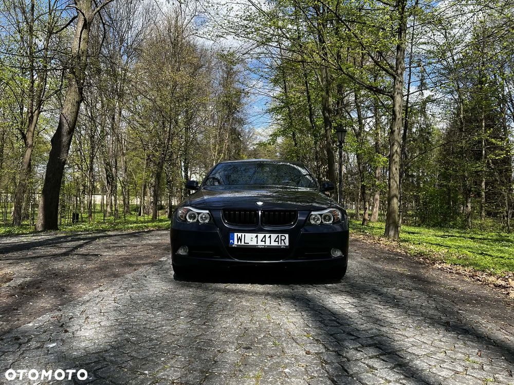 BMW Seria 3 320i - 8