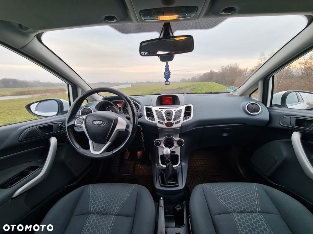 Ford Fiesta 1.25 Titanium - 18