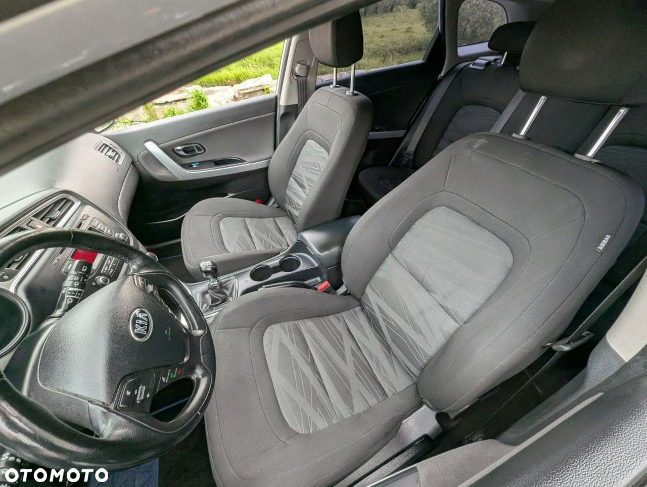 Kia Ceed - 9