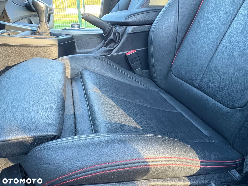 BMW Seria 1 - 17