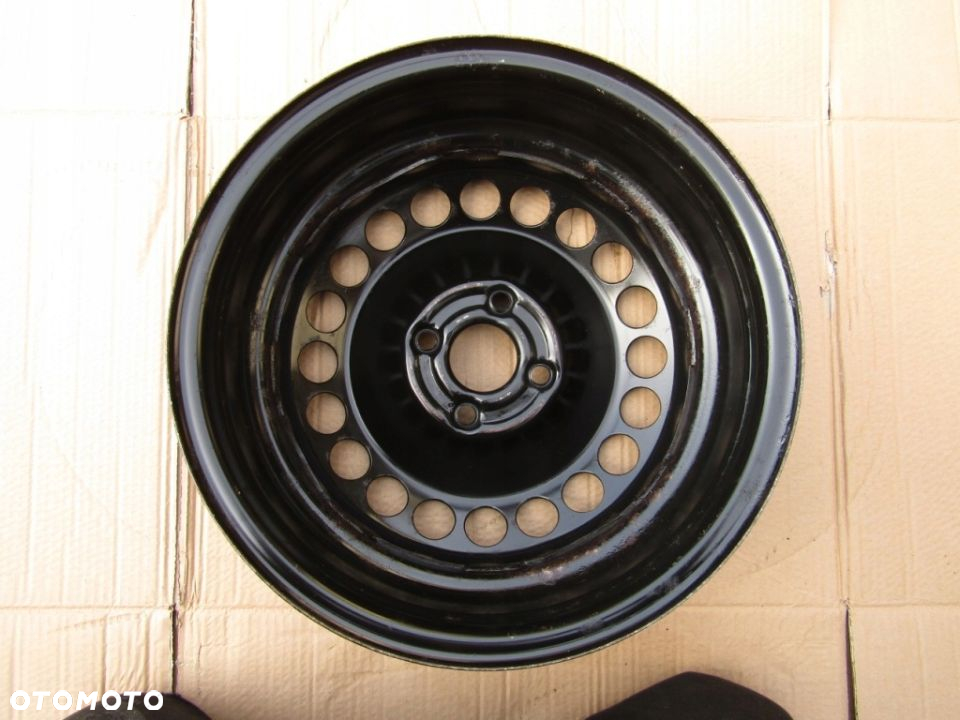 1x Felga 15 Opel Adam Corsa D E Meriva Tigra Astra / Fiat Grande Punto 6j 4x100 ET39 - 5