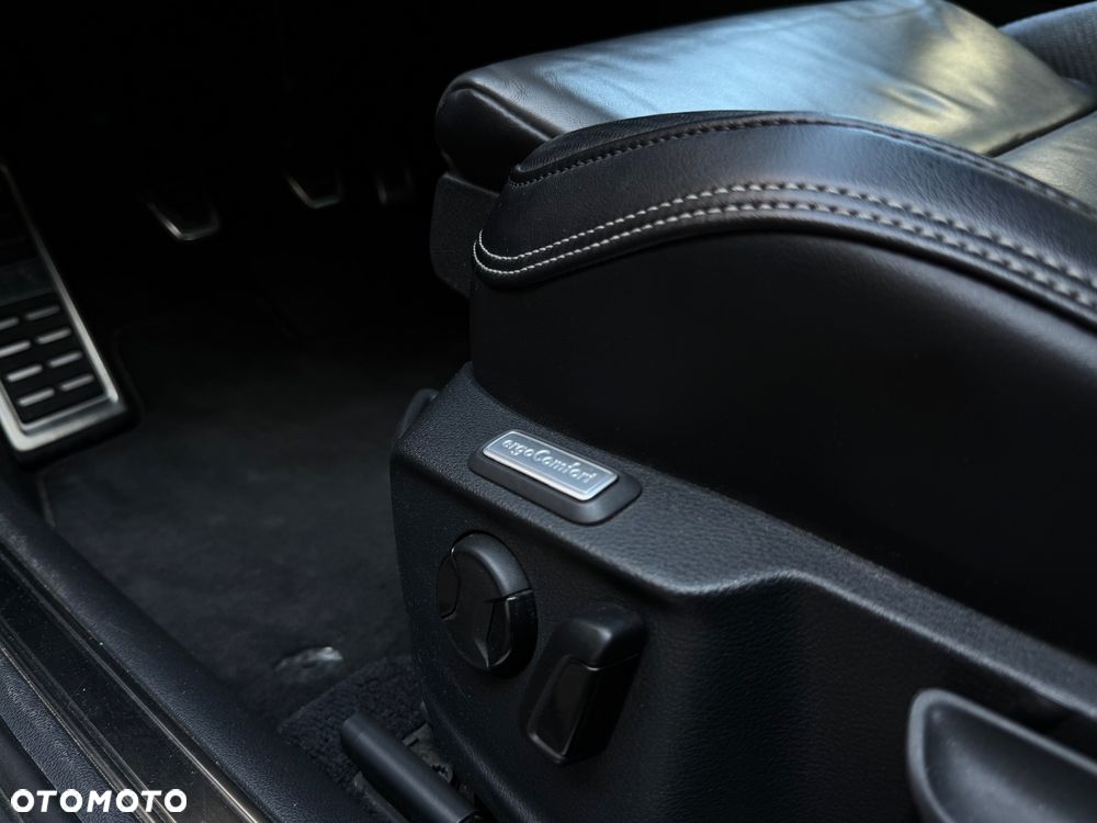 Volkswagen Passat 2.0 TDI (BlueMotion Technology) Highline - 31