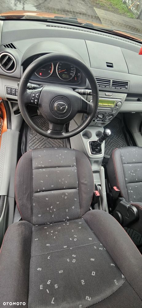 Mazda 2 - 7