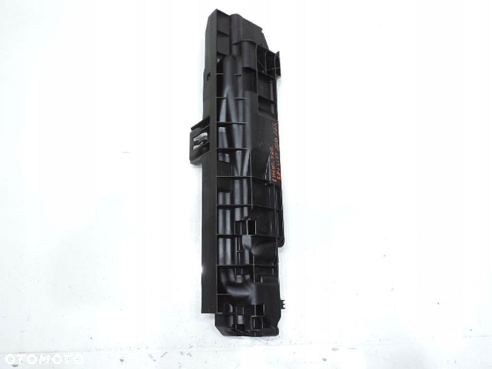UCHWYT MOCOWANIE CHŁODNICY PRAWY BMW E81 E87 120i - 1
