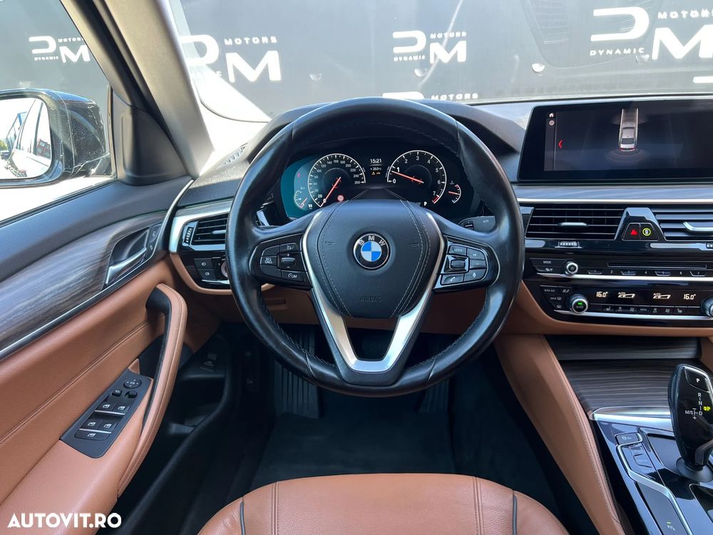 BMW Seria 5 530i AT - 16