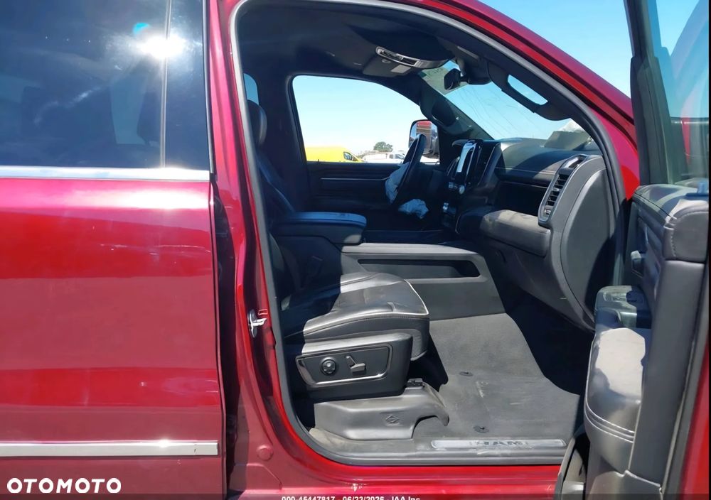 RAM 1500 Crew Cab Shortbed Limited - 6