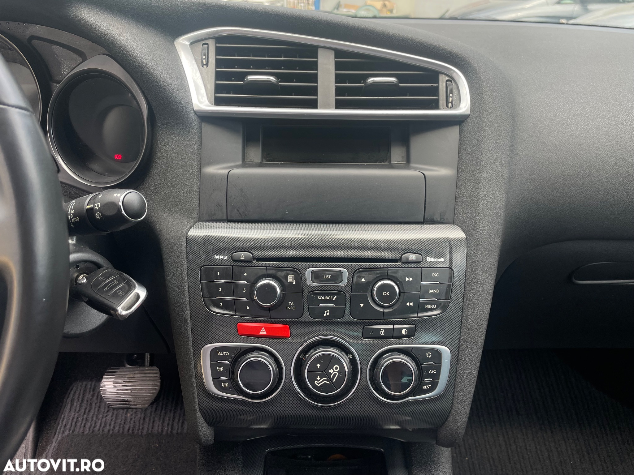 Citroën C4 1.6 THP BMP Exclusive - 17