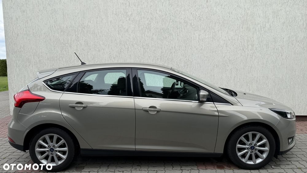 Ford Focus 1.5 EcoBoost Titanium ASS - 5