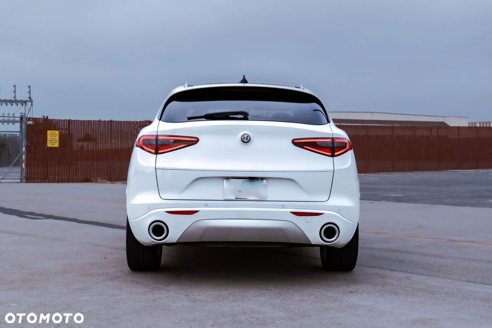 Alfa Romeo Stelvio 2.0 Turbo TI Q4 - 4
