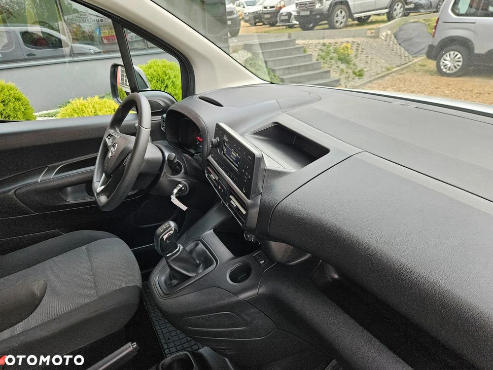 Opel COMBO 1.5 TURBO D 102KM - 9