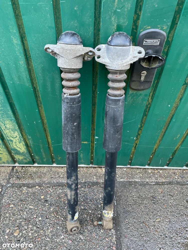 VW GOLF IV HB AUDI A3 8L AMORTYZATORY TYŁ - 3