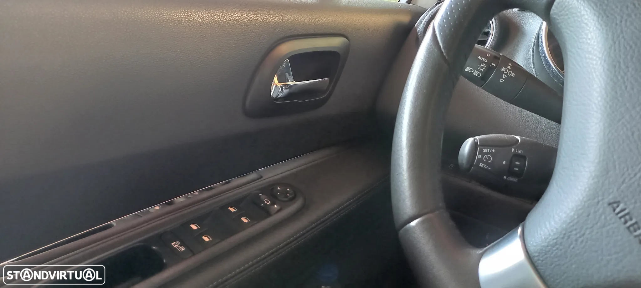 Peugeot 3008 HDi 115 Allure - 4