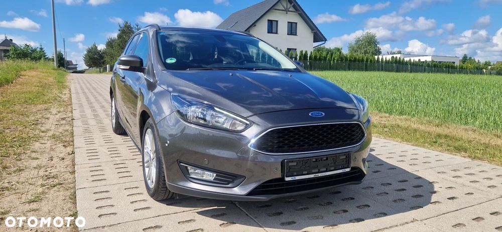 Ford Focus 1.0 EcoBoost STart-Stopp-System TITANIUM DESIGN - 5