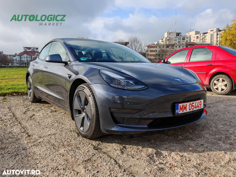 Tesla Model 3 Langstreckenbatterie Allradantrieb Dual Motor - 1