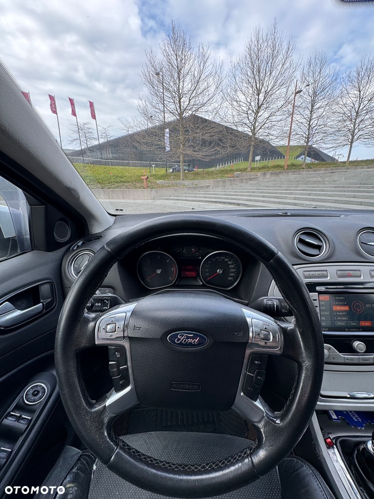 Ford Mondeo 2.0 TDCi Titanium - 12