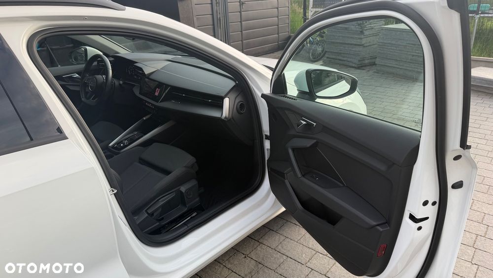 Audi A3 Sportback 30 TFSI mHEV S tronic - 17