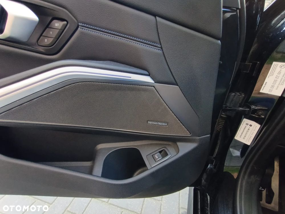 BMW Seria 3 M340i xDrive sport - 19