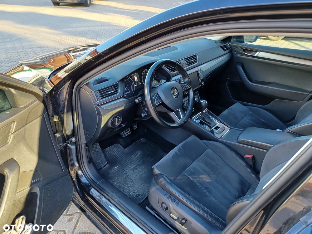 Skoda Superb 2.0 TDI Ambition DSG - 20