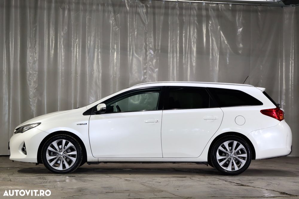 Toyota Auris 1.8 L VVT-i Hybrid Luna - 37