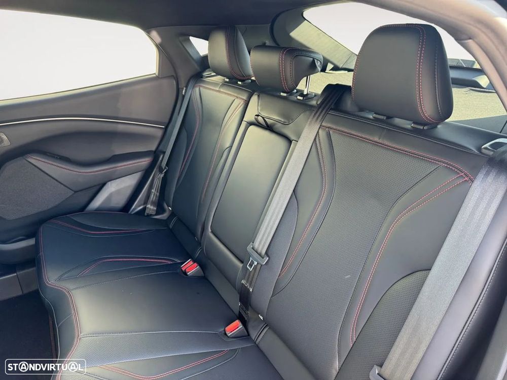 Ford Mustang Mach-E 75.7 kWh Premium AWD - 15