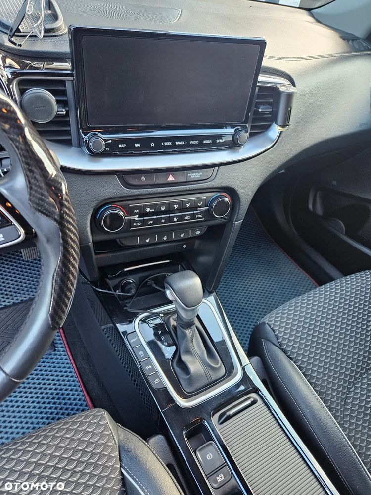 Kia XCeed 1.6 T-GDI Business Line DCT - 2