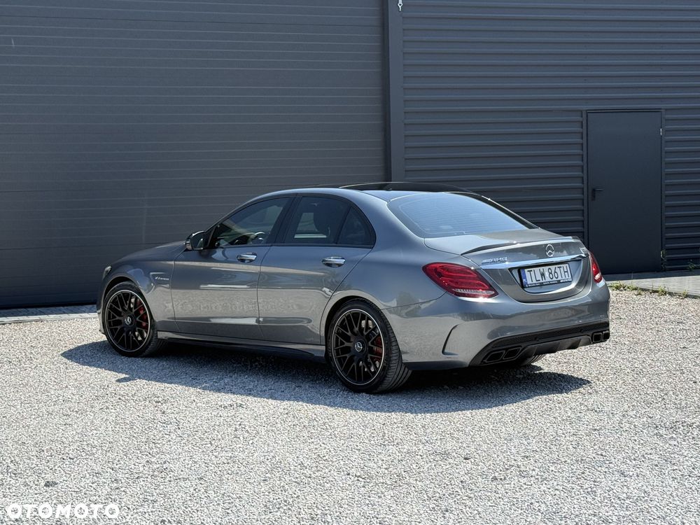 Mercedes-Benz Klasa C AMG 63 - 21
