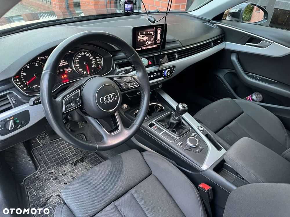 Audi A4 Avant 2.0 TDI - 7