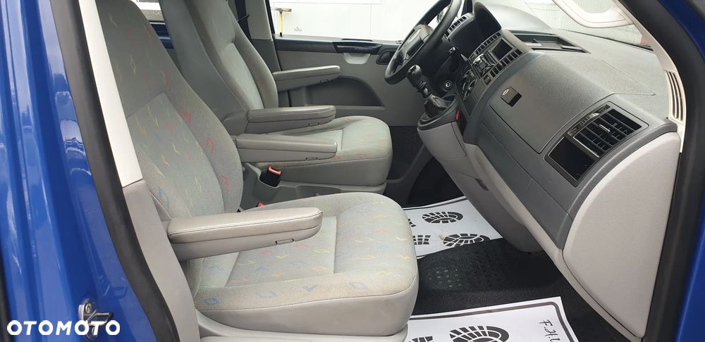Volkswagen Transporter - 12
