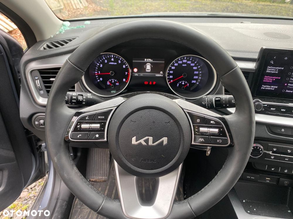 Kia Ceed 1.5 T-GDI OPF Ultimate Edition - 17