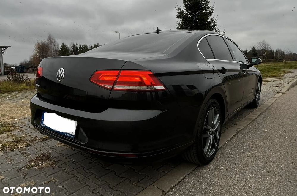 Volkswagen Passat 2.0 TDI SCR Comfortline DSG - 4