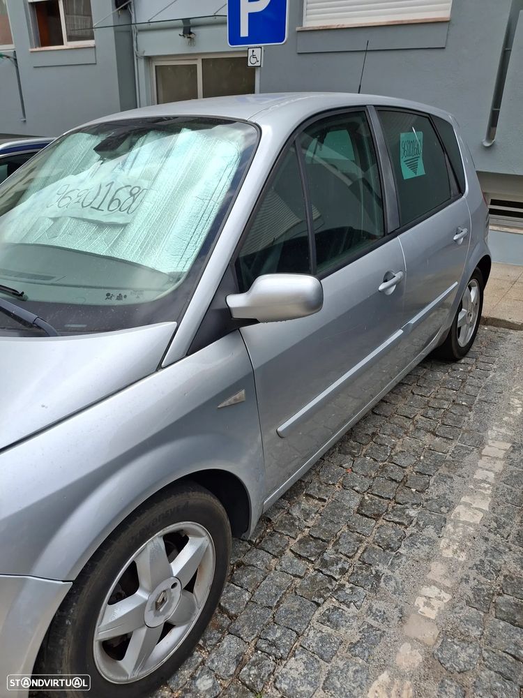 Renault Scénic 1.5 dCi SE Exclusive - 2