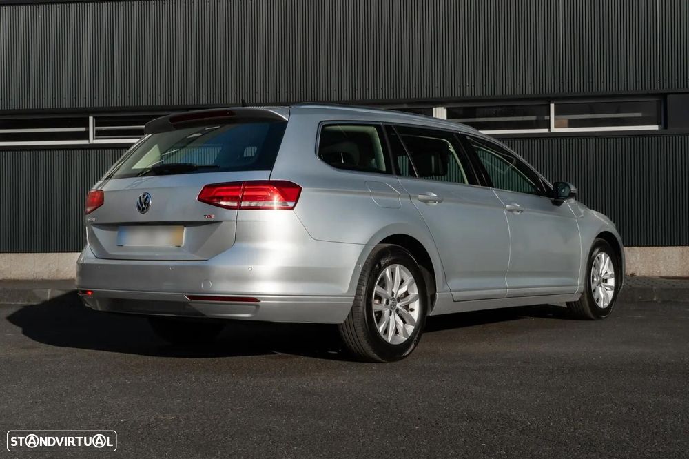 VW Passat Variant 1.6 TDI Confortline DSG - 5