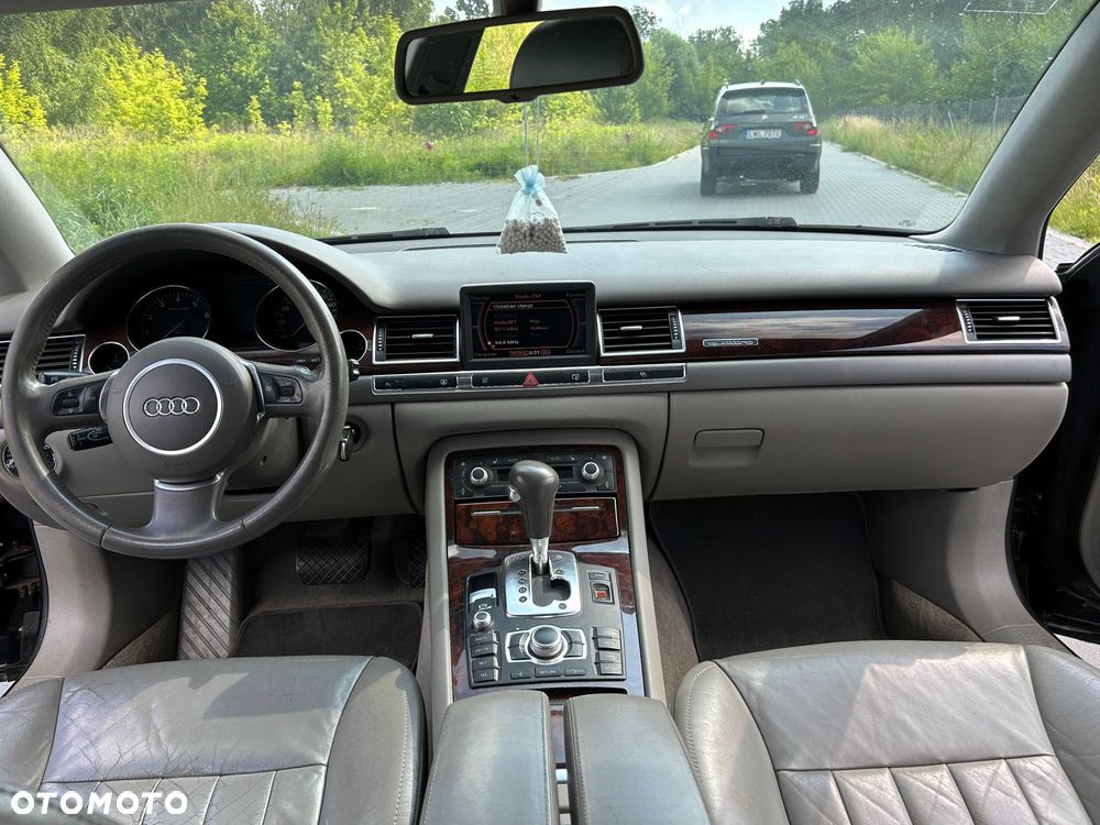 Audi A8 - 5