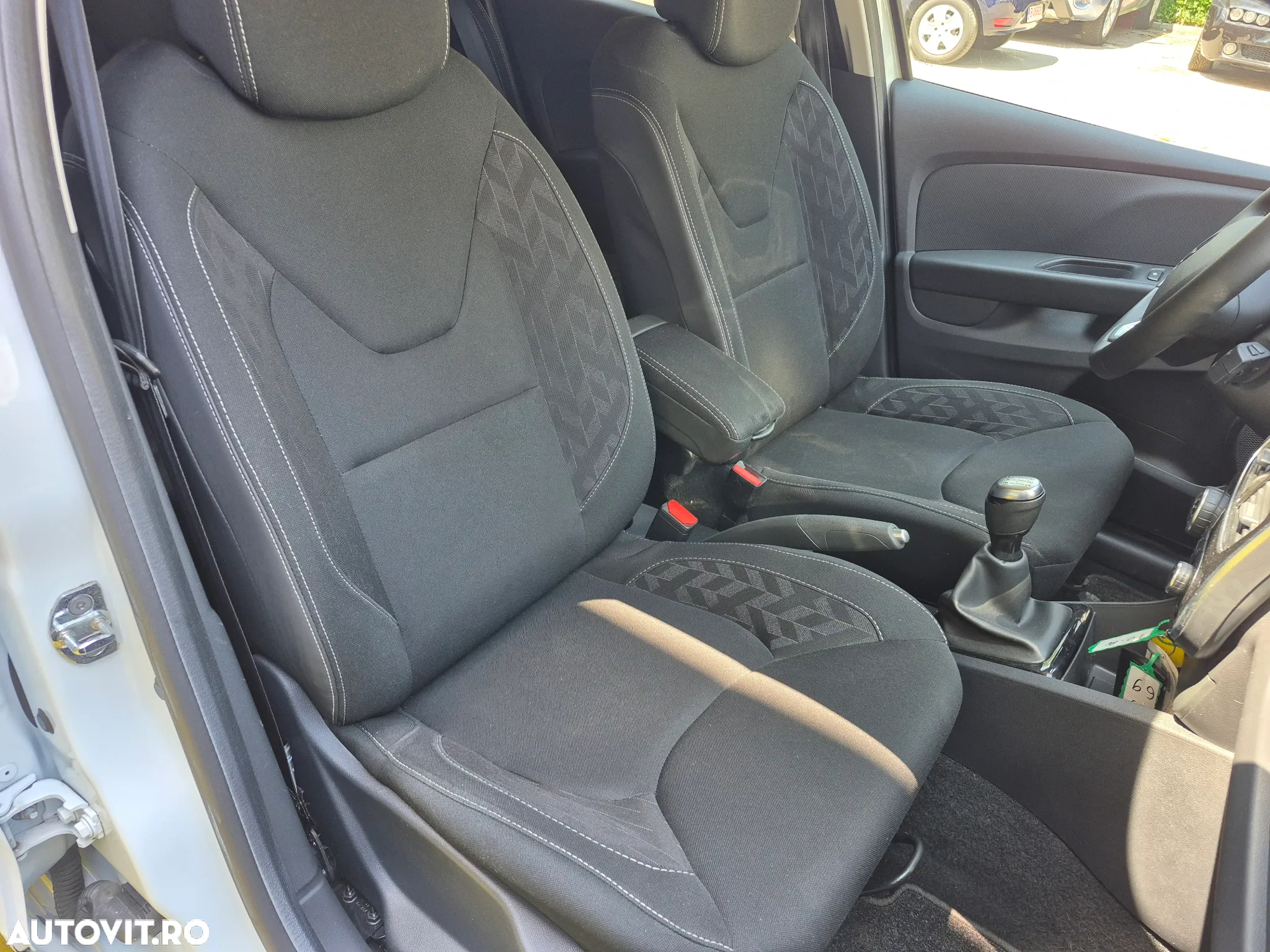 Renault Clio (Energy) TCe 90 Start & Stop LIMITED - 14